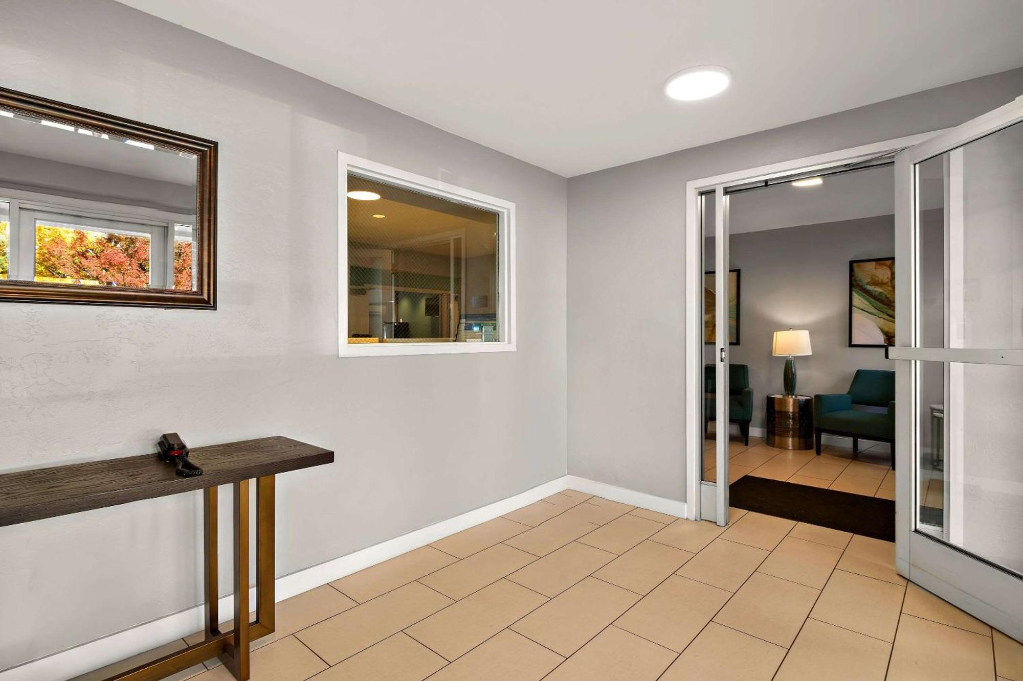 Mainstay Suites Salt Lake City Fort Union Midvale Exterior foto